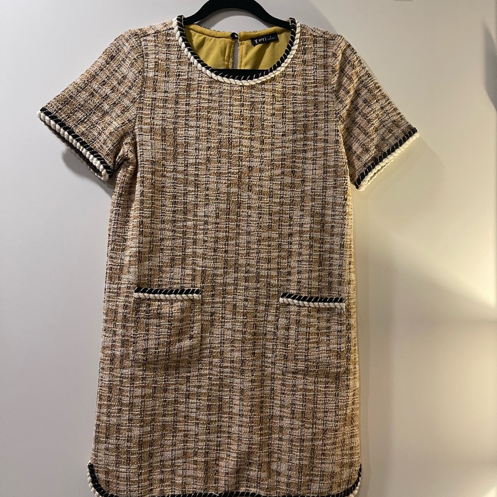 Chic Tweed Short Sleeve Dress - Size Small NWOT